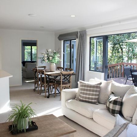 5-Min Walk To Village - Havelock North Holiday Home With Spa Pool Exterior photo