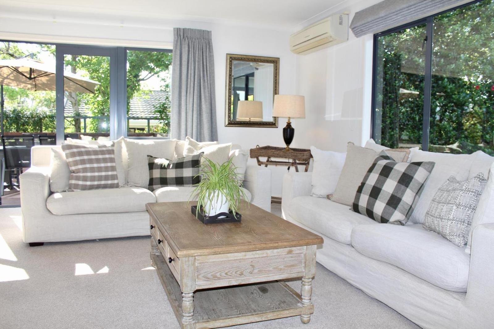 5-Min Walk To Village - Havelock North Holiday Home With Spa Pool Exterior photo