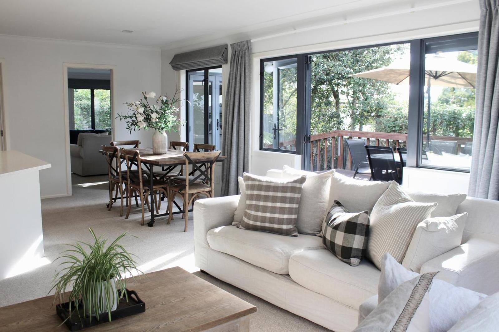 5-Min Walk To Village - Havelock North Holiday Home With Spa Pool Exterior photo